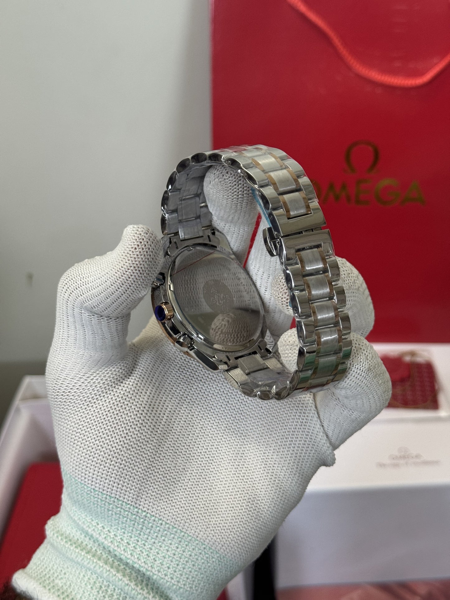 Ome_ga SpeedMaster Blue Diamond Chronograph