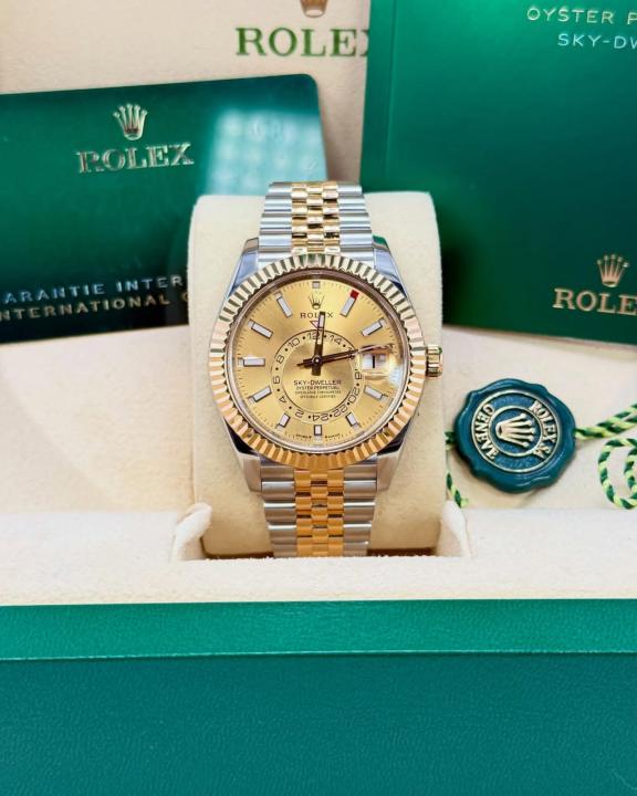 Role_x Oyster Perpetual Sky Dweller 2Ton-Gold-Gold