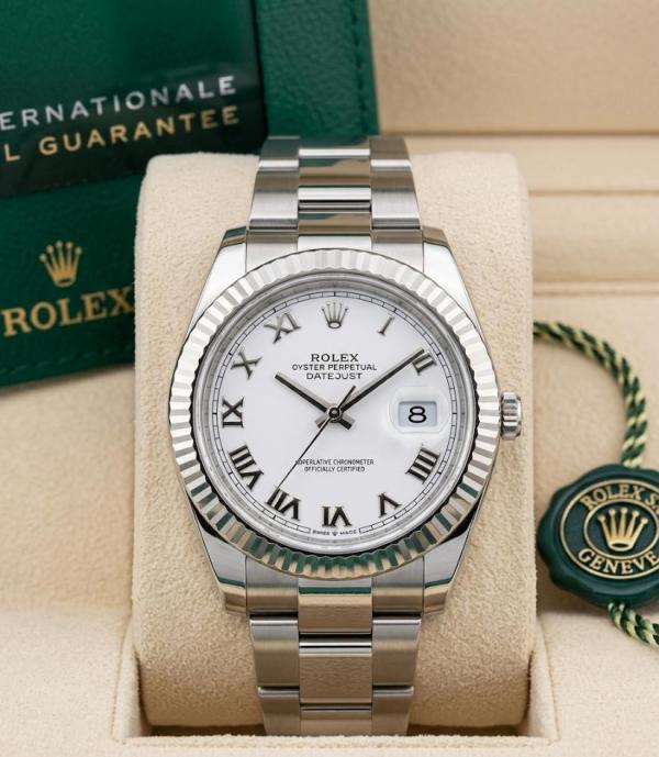 Role_x Oyster Perpetual Date Just Silver-White