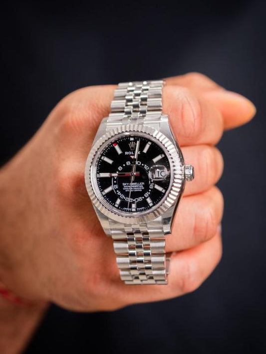 Role_x Oyster Perpetual Sky Dweller Silver-Black